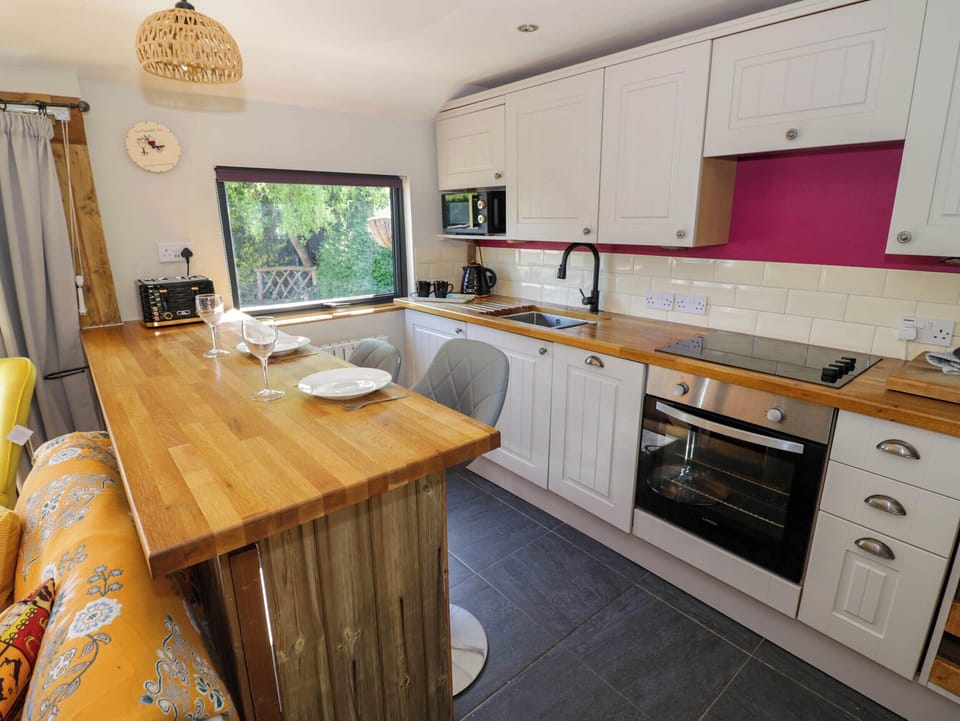 Fridge, microwave, dishwasher, toaster