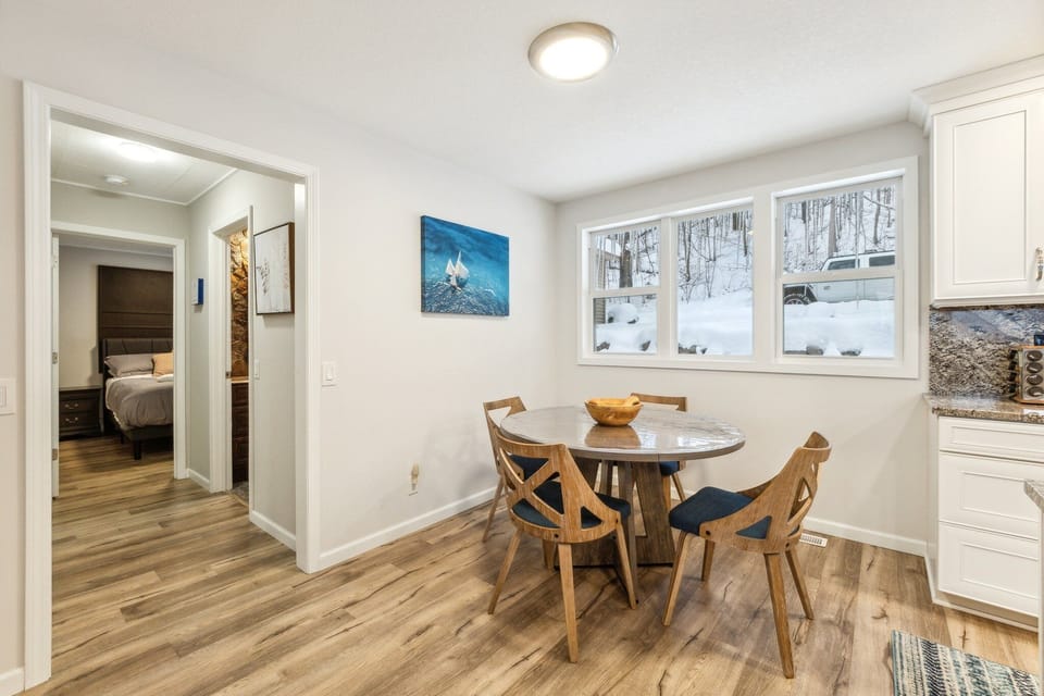 House, 2 Bedrooms | Dining