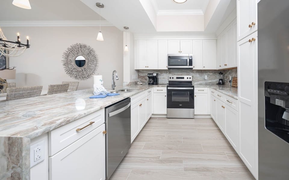 Condo, 3 Bedrooms | Private kitchen | Coffee/tea maker, fridge, oven
