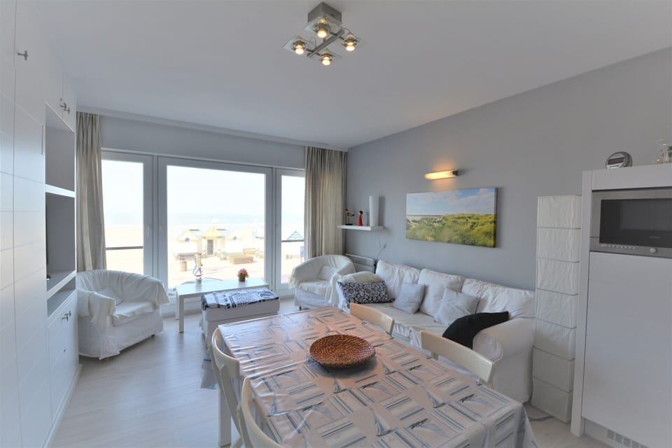 Apartment | Dining