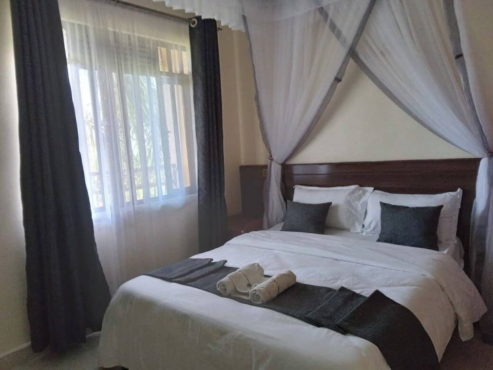 Free WiFi, bed sheets