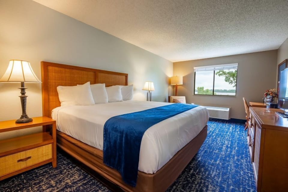 In-room safe, free WiFi
