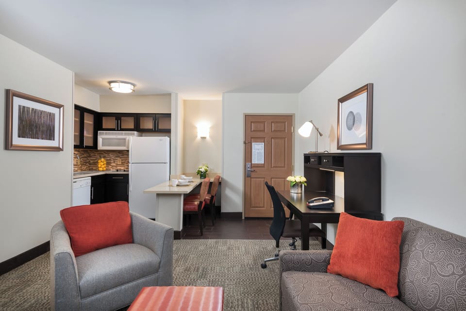 In-room safe, desk, iron/ironing board, free WiFi