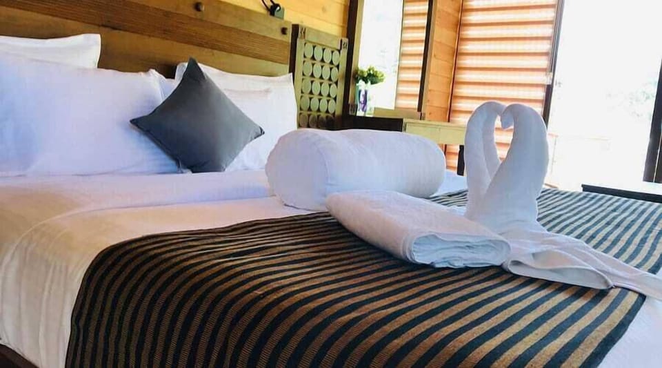 Superior Chalet, Mountain View | In-room safe, desk, laptop workspace, WiFi (free)