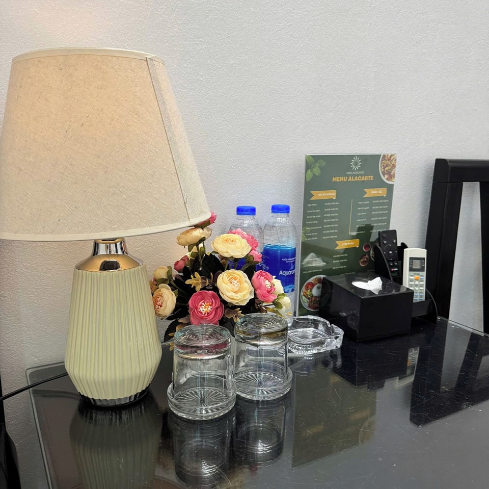 Standard Room, 1 Queen Bed, City View | Hypo-allergenic bedding, minibar, free WiFi