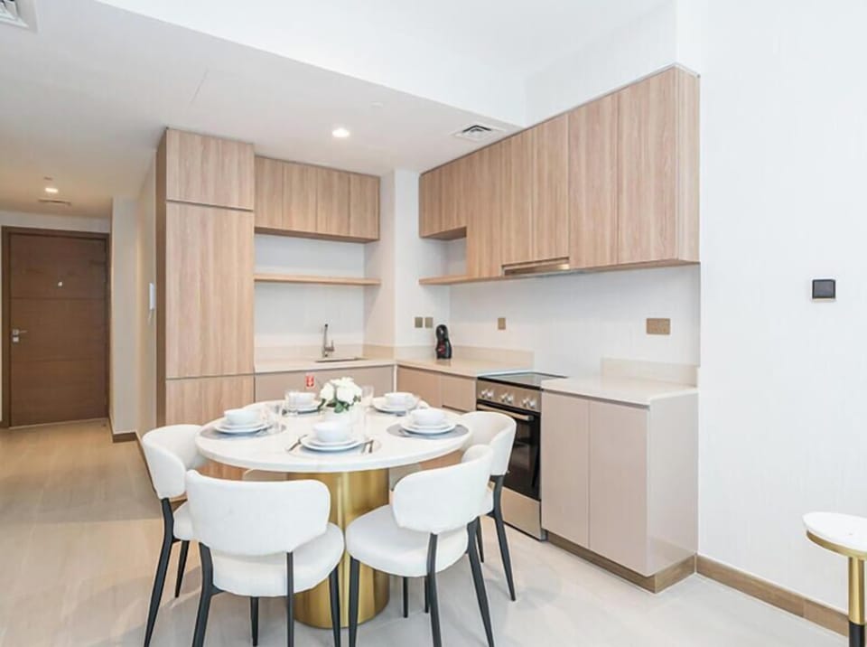 Apartment, Balcony, Canal View | Private kitchen | Espresso maker, electric kettle