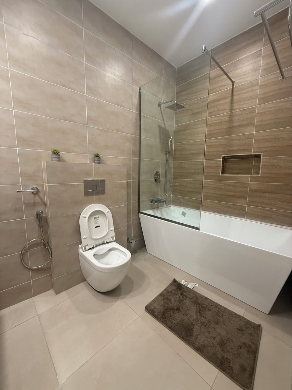 Kinville  Suites - Cantonment Living Apartment in Accra