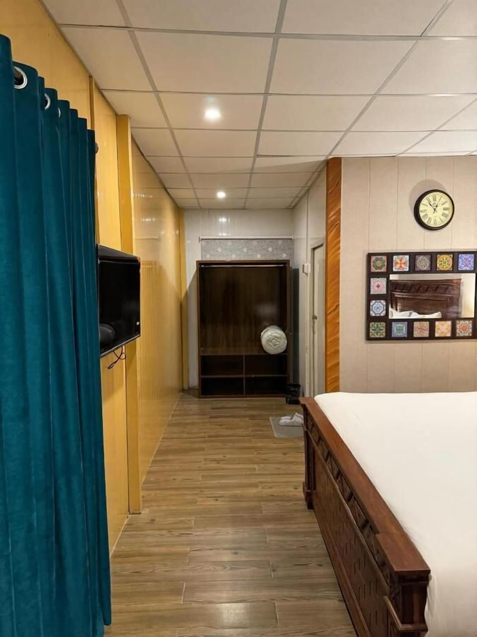 Studio Suite, Lake View | Iron/ironing board, WiFi (free)