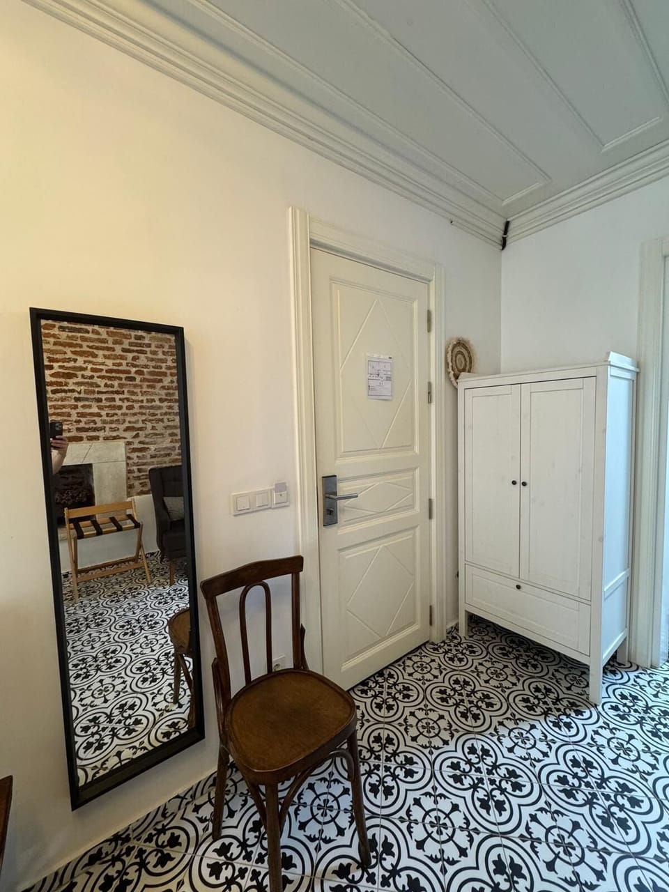 Deluxe Double Room, 1 Queen Bed, City View | Free WiFi