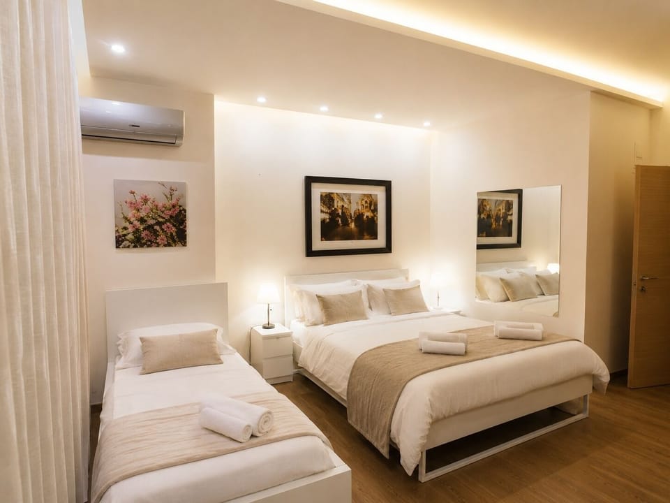 Comfort Apartment | Desk, laptop workspace, free WiFi