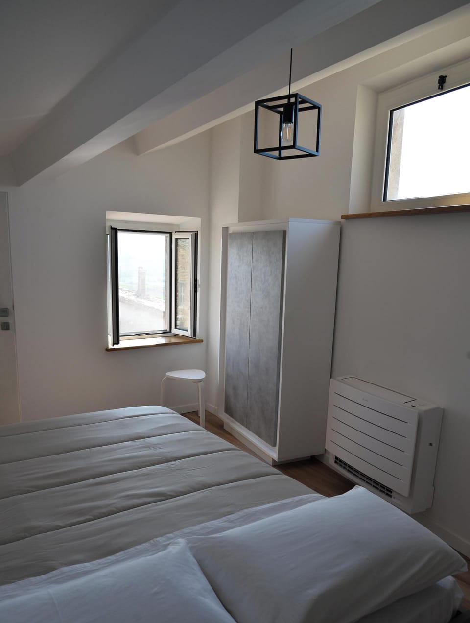 Luxury Townhome, Balcony | 4 bedrooms, free WiFi
