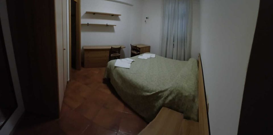 Classic Double or Twin Room | Desk, WiFi (free)