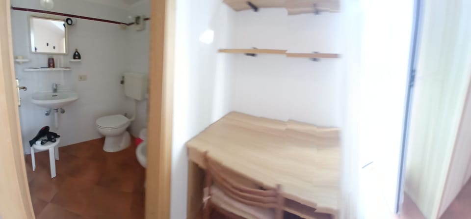 Classic Double or Twin Room | Desk, free WiFi