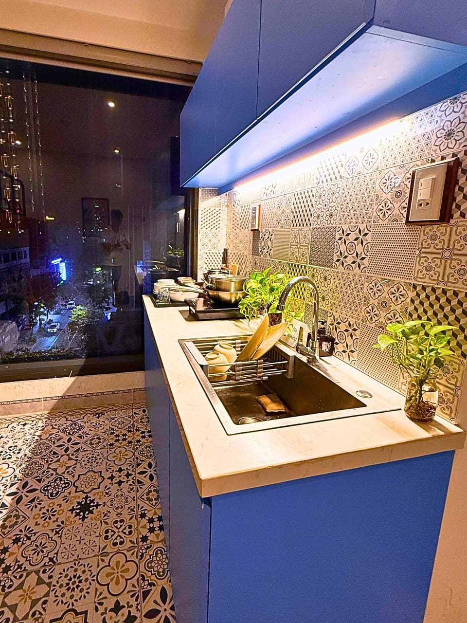 Family Quadruple Room, Kitchen | Private kitchen