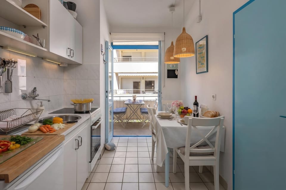 Family House, 1 Bedroom, Balcony (Charming Apartment Marina) | Private kitchen