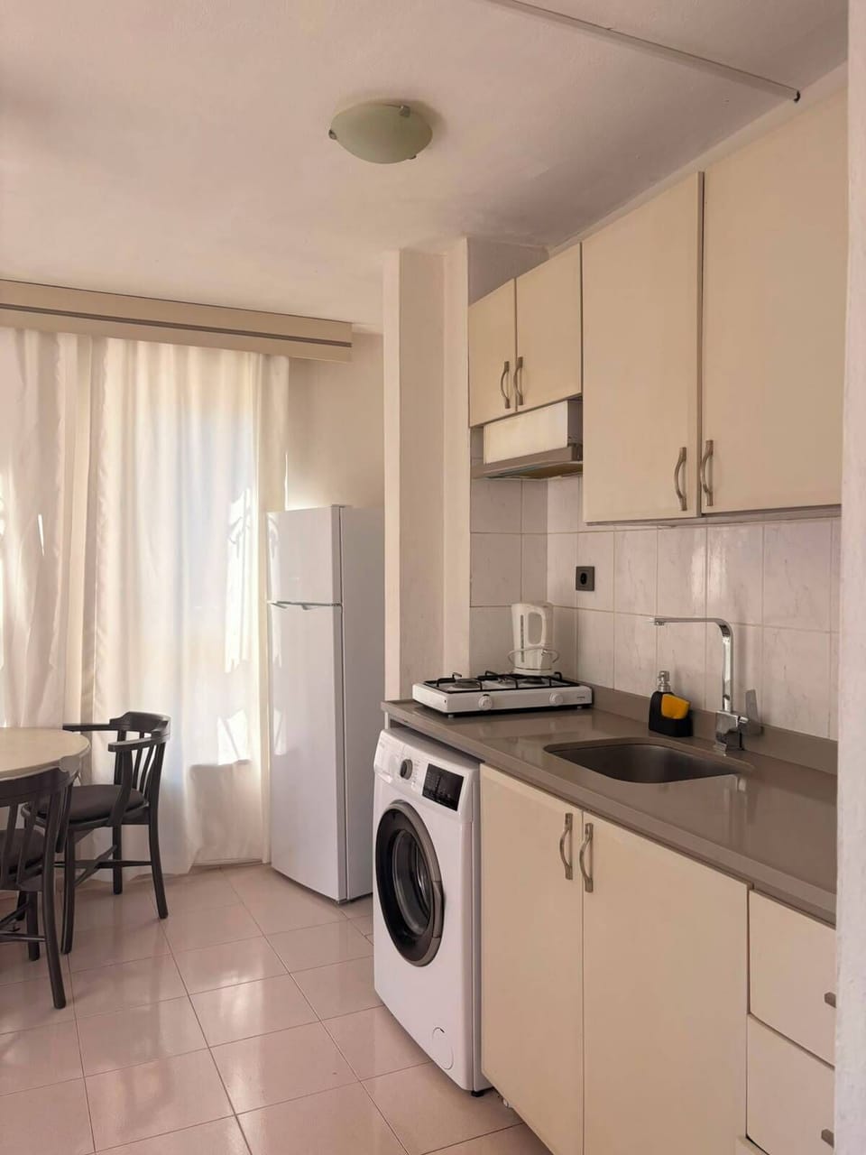 Apartment, Balcony | Private kitchen | Fridge