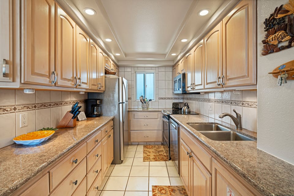 Condo, 2 Bedrooms | Private kitchen | Coffee/tea maker, fridge, oven, toaster