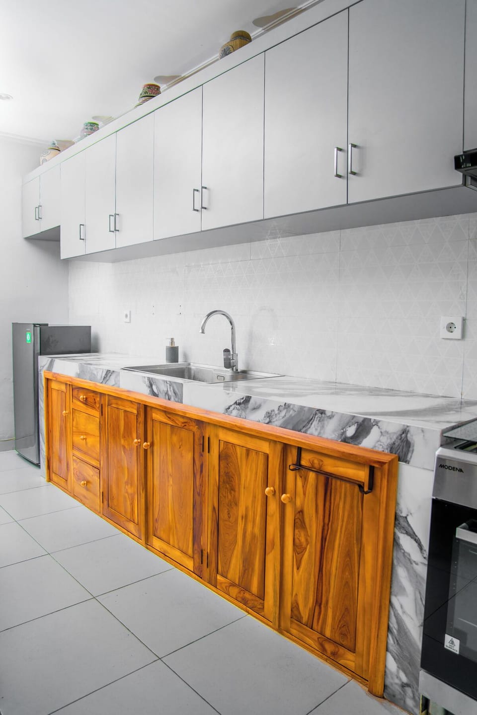 Deluxe Double Room, Kitchen | Private kitchen