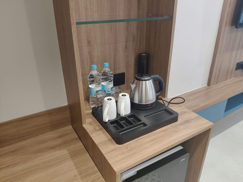 Deluxe Room | Desk, laptop workspace, free WiFi