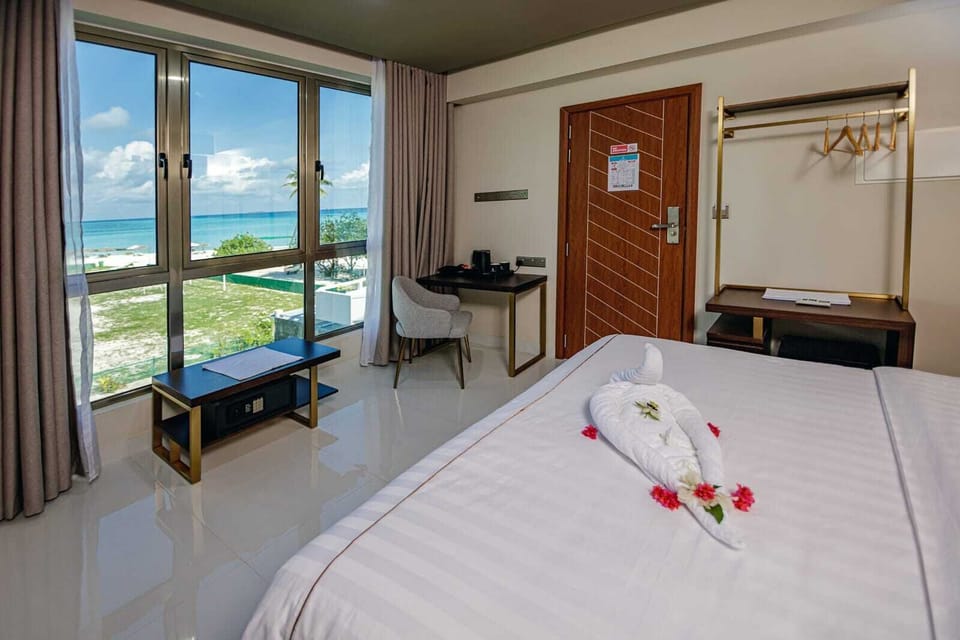 Deluxe Room | Desk, laptop workspace, iron/ironing board, free WiFi