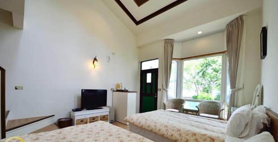 Comfort Twin Room, 2 Twin Beds | Premium bedding, individually furnished, desk, soundproofing