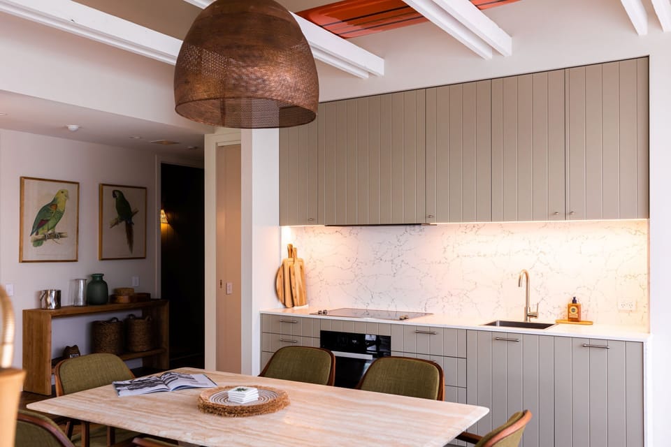 Apartment, 2 Bedrooms | Private kitchen | Electric kettle, toaster