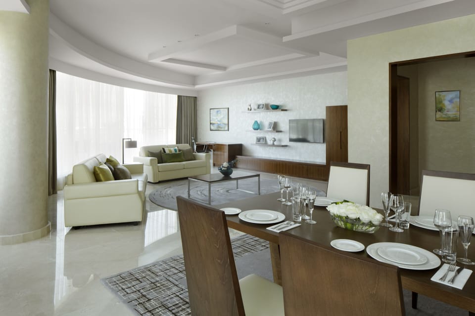 Suite, 1 Bedroom, Terrace (Spacious) | Living area