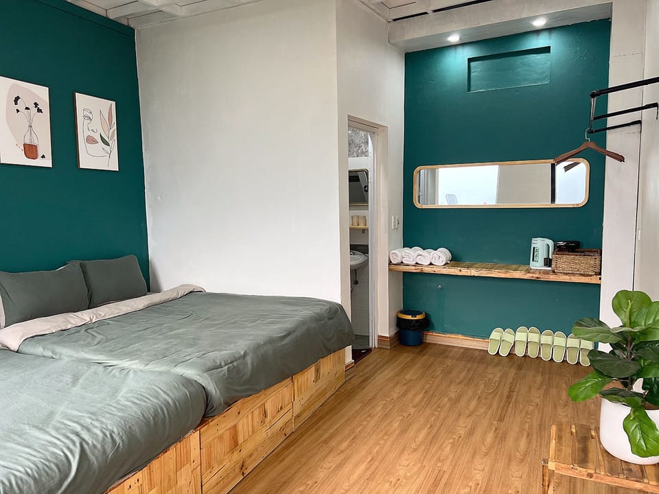 Standard Quadruple Room | Soundproofing, iron/ironing board, free WiFi, bed sheets