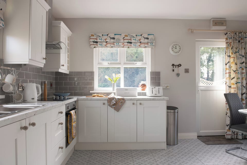 Dishwasher, cookware/dishes/utensils