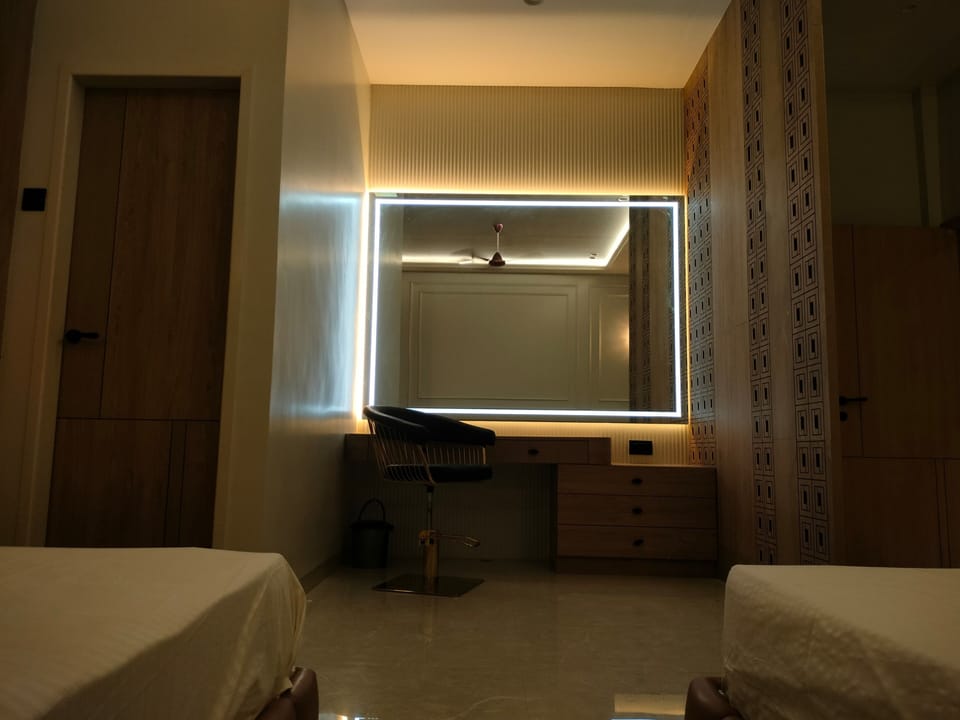 Luxury Double Room, City View
