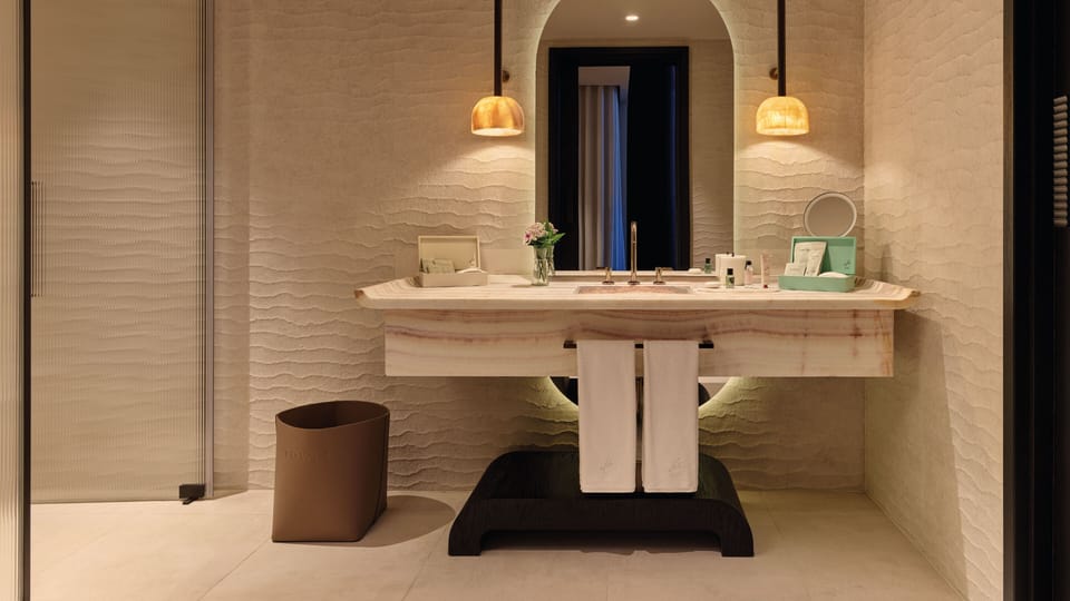 Chambre Lumière | Bathroom | Deep soaking tub, hair dryer, bathrobes, slippers