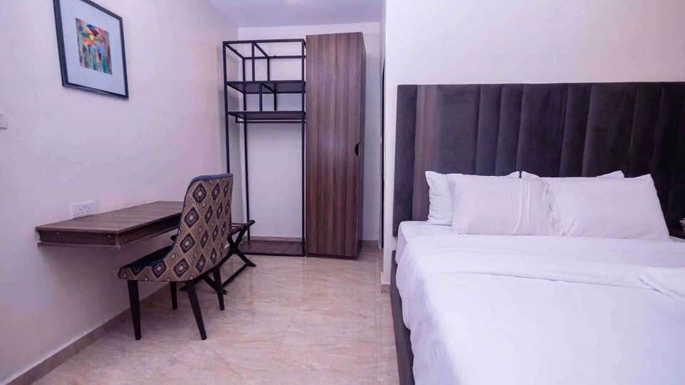 Deluxe Room | Desk, laptop workspace, free WiFi