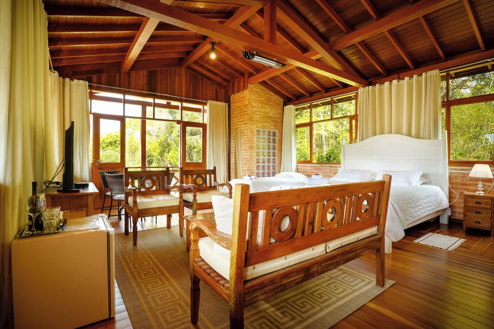 Panoramic Suite, Lanai | Free WiFi, bed sheets