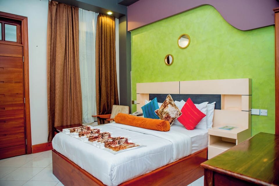 Deluxe Room | Desk, laptop workspace, WiFi (free)