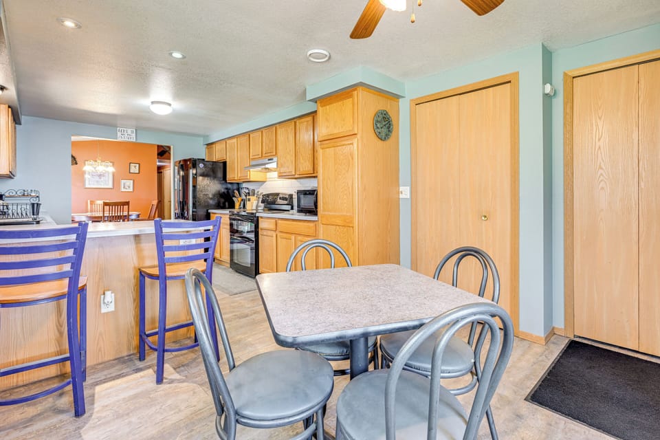 House (2 Bedrooms) | Interior