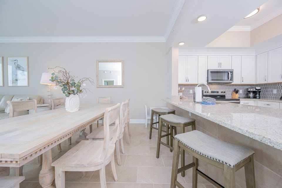 Condo, 3 Bedrooms | Private kitchen | Coffee/tea maker, fridge, oven