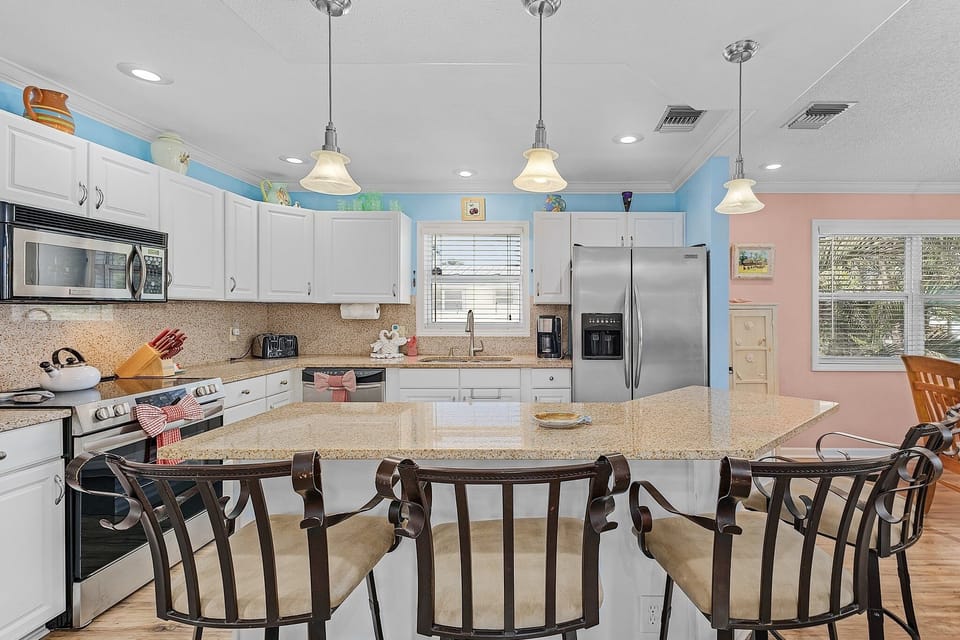 House, 2 Bedrooms | Private kitchen | Coffee/tea maker, fridge, oven, toaster