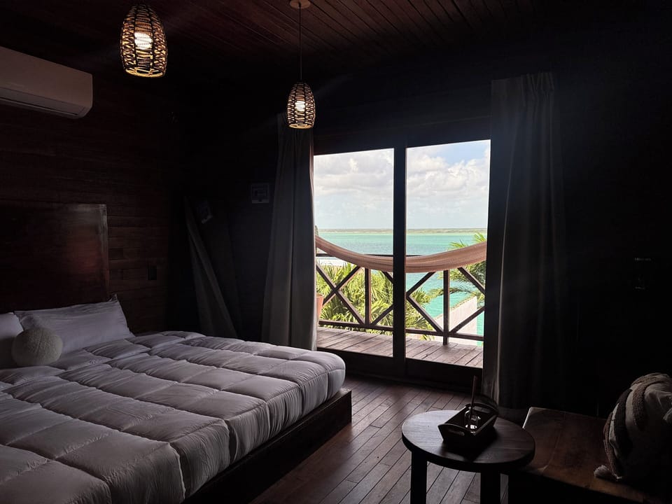 Luxury Cabin, Lagoon View | Premium bedding, down comforters, Select Comfort beds, free minibar