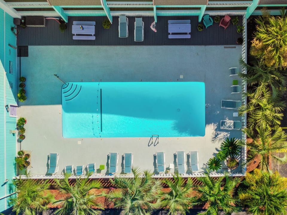 Condo (2 Bedrooms) | Property amenity