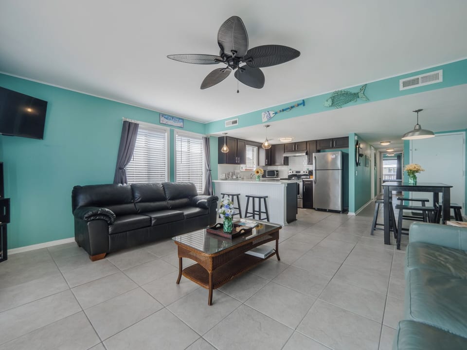Condo (2 Bedrooms) | Property amenity