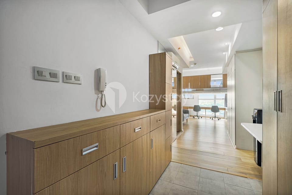 Apartment, 1 Bedroom, City View | Living area | Flat-screen TV
