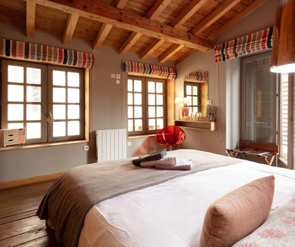 Room, Garden View | In-room safe, blackout drapes, soundproofing, free WiFi