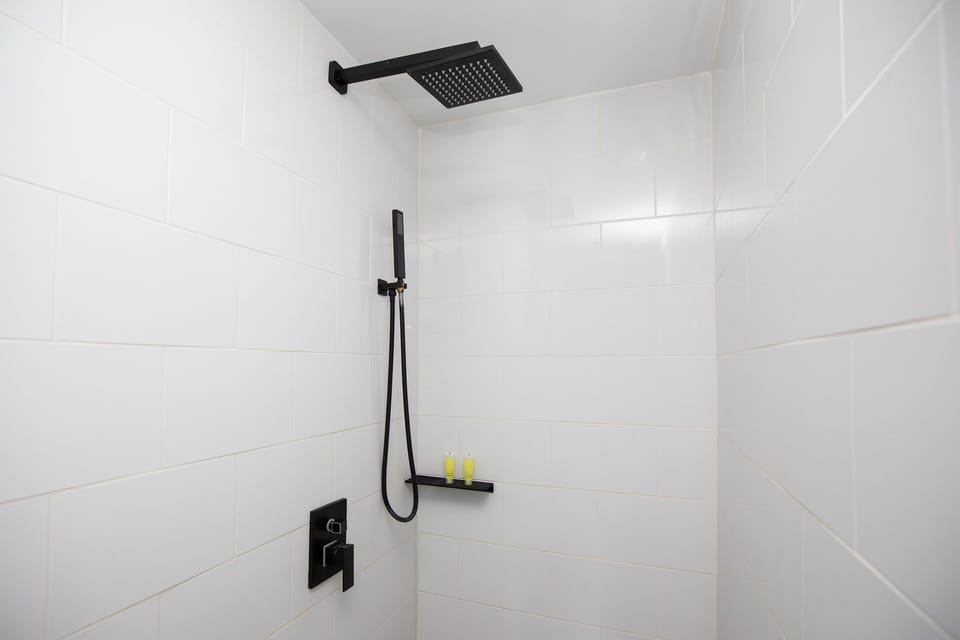 NaiHarn Duplex with Pool Access UTL A102 Apartment in Rawai