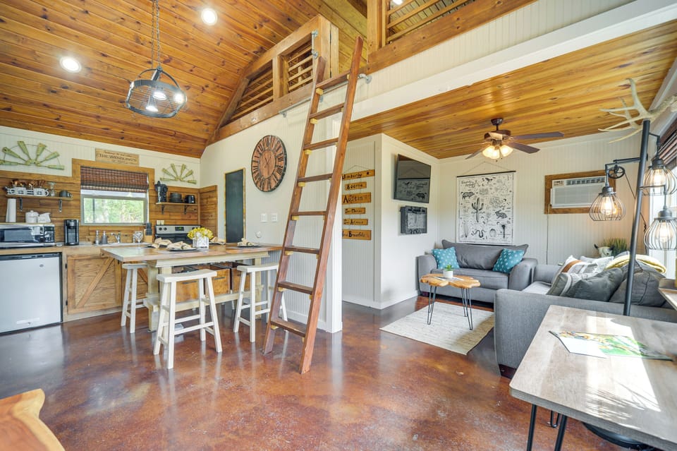 House (2 Bedrooms) | Interior