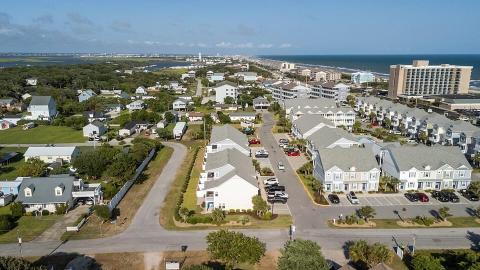 Condo, 2 Bedrooms | Aerial view