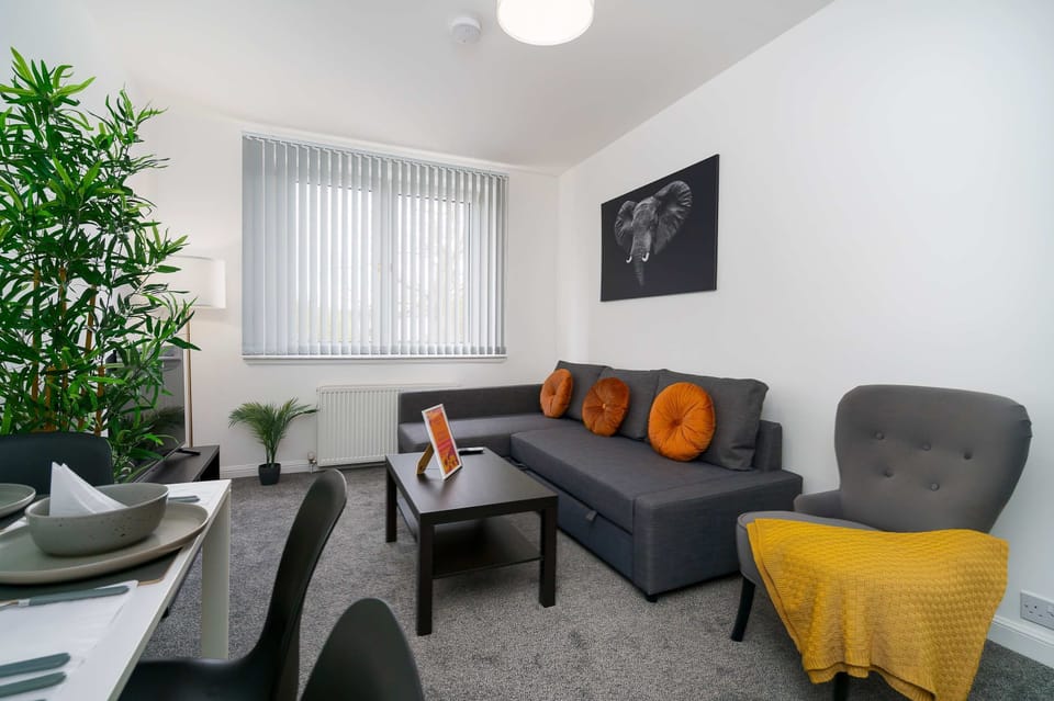 Apartment | 2 bedrooms, desk, Internet