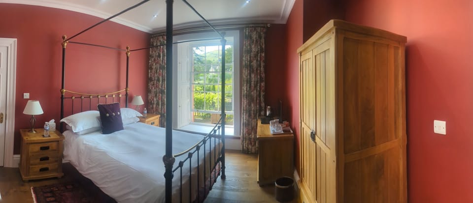 Romantic Double Room, Mountain View (Sandwick) | Hypo-allergenic bedding, free WiFi, bed sheets