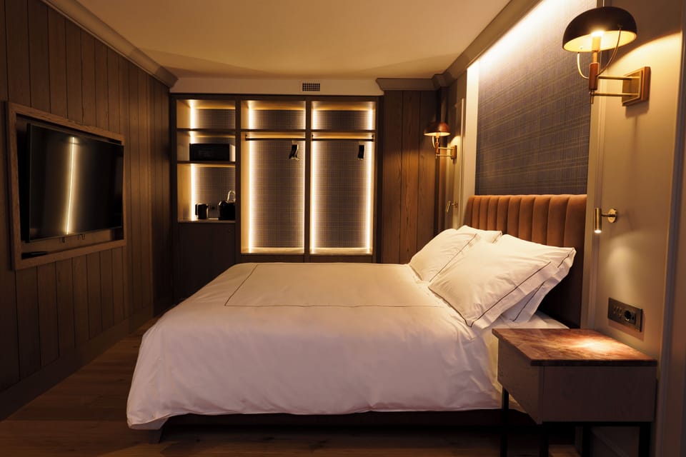 Minibar, in-room safe, individually furnished, desk