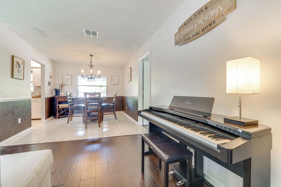 House (4 Bedrooms) | Interior