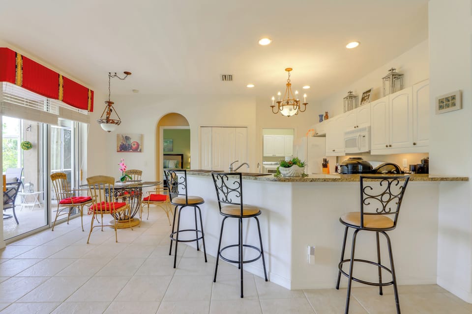 House (4 Bedrooms) | Interior